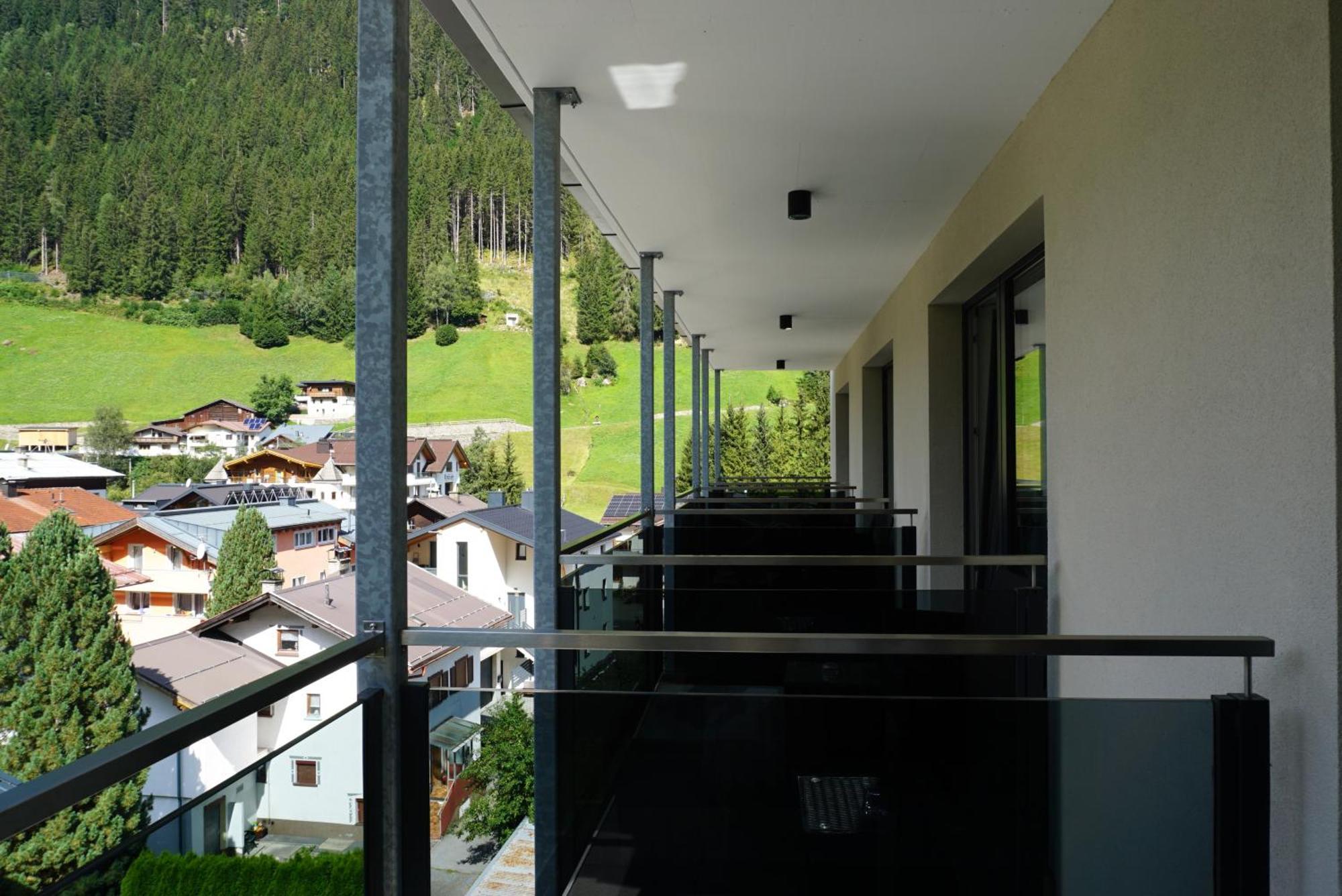 Hotel Alpenkoenigin - Sommer Silvretta Premium Card Inklusive 시 외부 사진